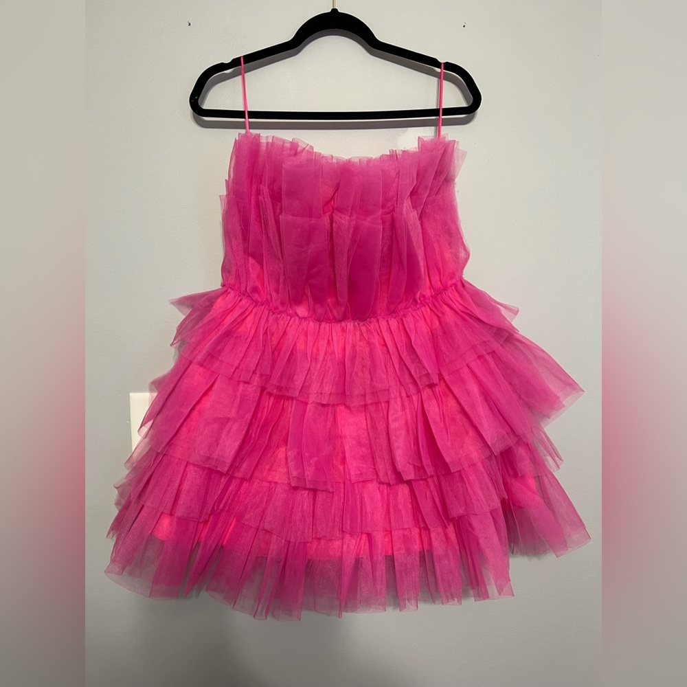 Hot pink tulle party dress